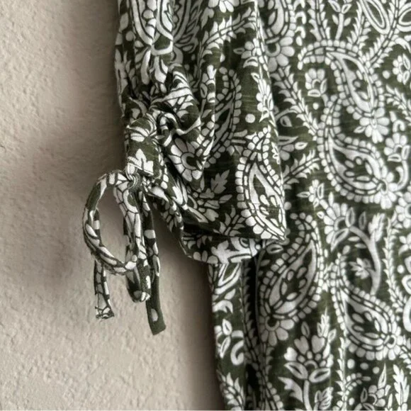 Kim Rogers Paisley Print Green and White Women's Top Size Small - Picture 3 of 8